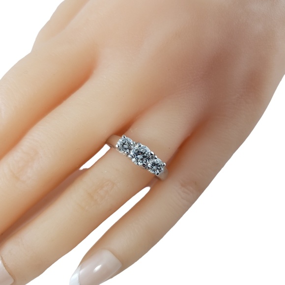 Vintage 14 Karat White Gold Past, Present & Future Diamond Ring Size 6.75 #16984 - Picture 8 of 9